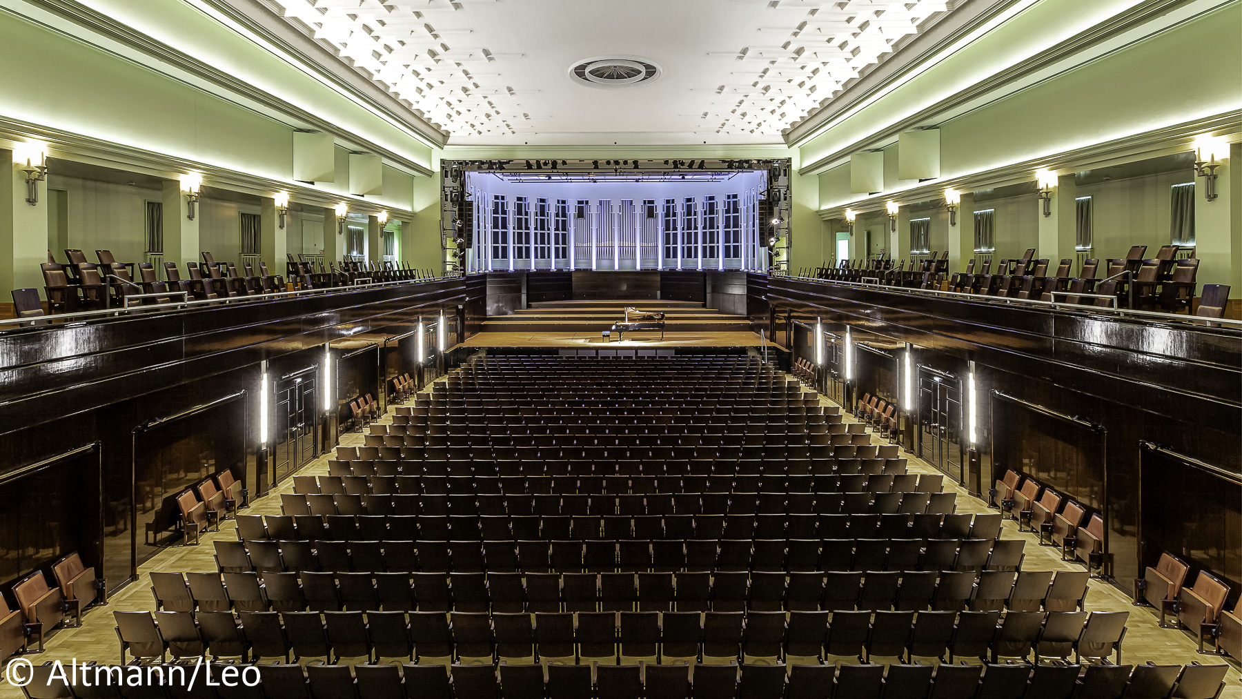 Glocke Saalansicht Altmann Leo